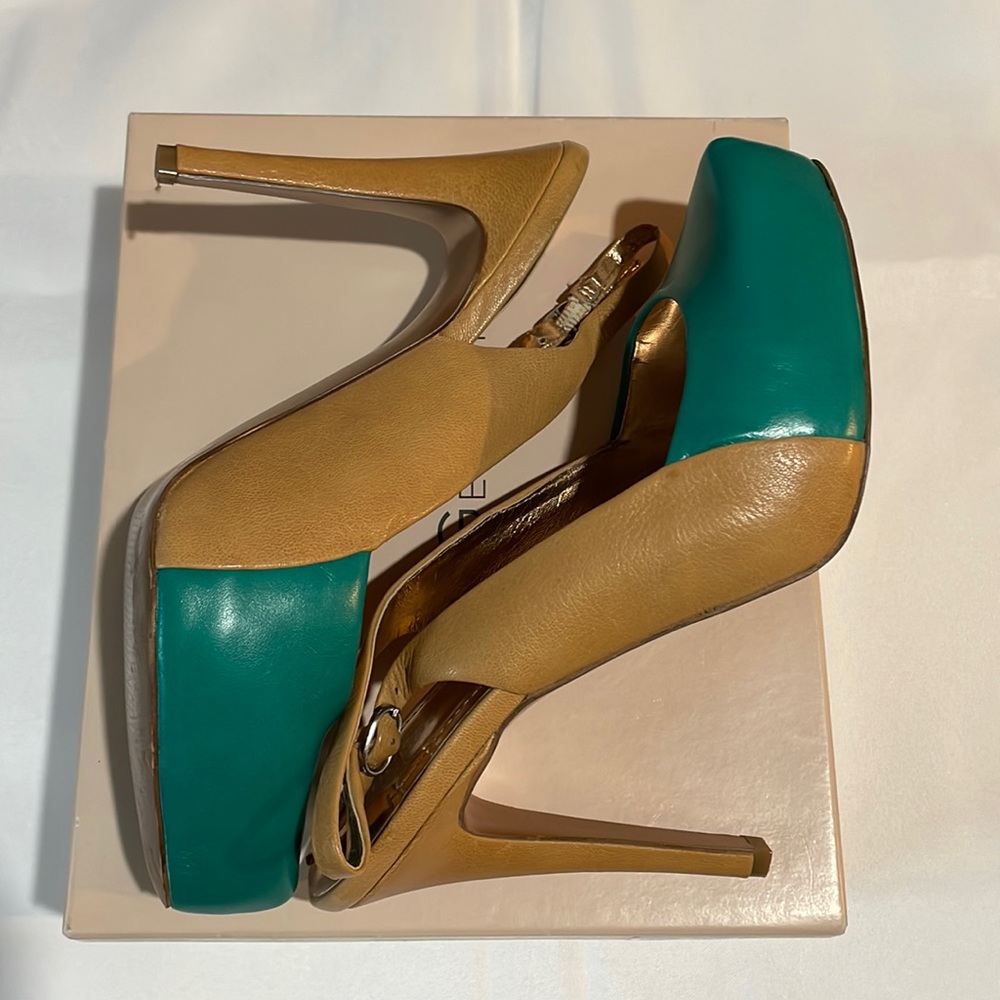 BCBG Green and Tan hidden platform sling back pump